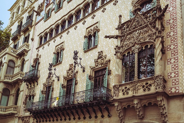 Balcones de la fachada de la Casa Amatller