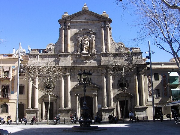 Iglesia de San Miguel del Puerto Barrio La Barceloneta
