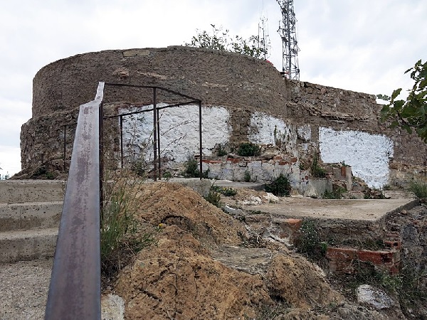 Antigua batería antiaérea del Turó de la Rovira