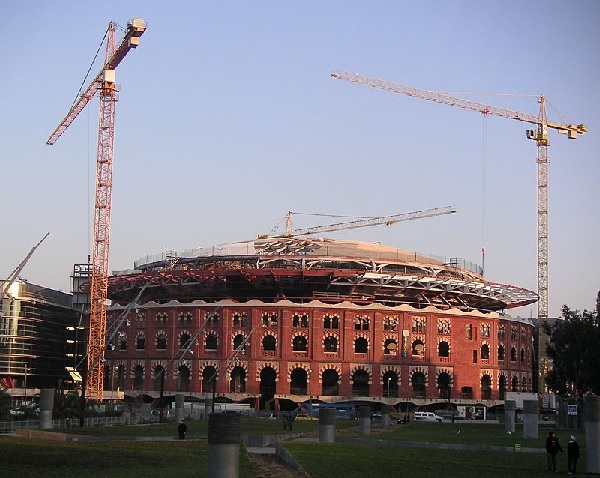 Centro Comercial Las Arenas en construcción