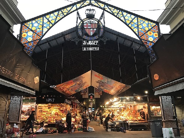 Interior del Mercado de la Boquería