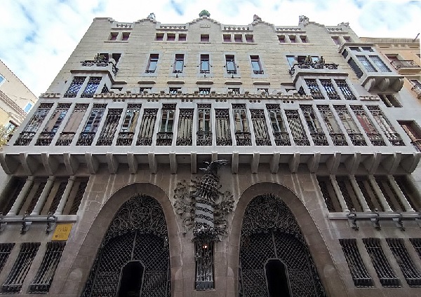 Entrada del Palacio Güell 