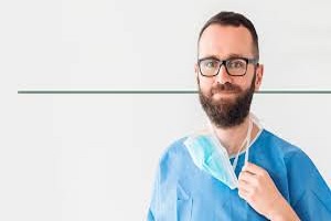 Dr. César Ginestà Martí