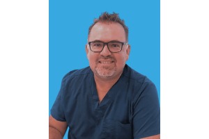 anestesiólogos - Dr. Stevens Salva Sutherland